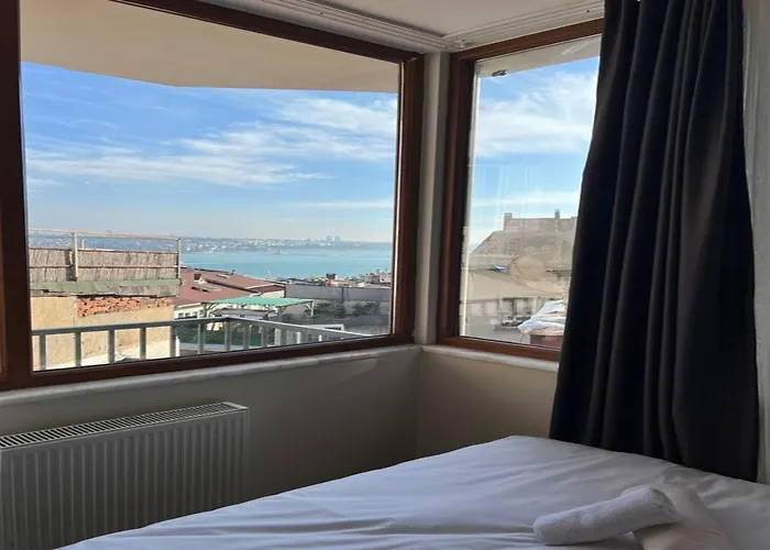 Apart Otel Comelivego Cihangir 3*