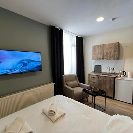 Lejlighedshotel Comelivego Cihangir 3*