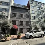 Comelivego Cihangir Aparthotel 3*